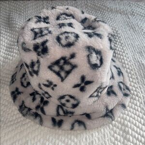 Fuzzy Hat - Black and Gray